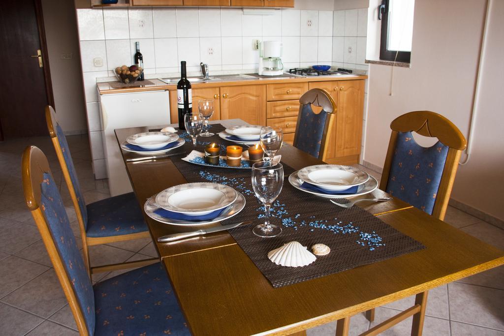 Korsa Apartment Sveti Lovreč Pazenatički 외부 사진